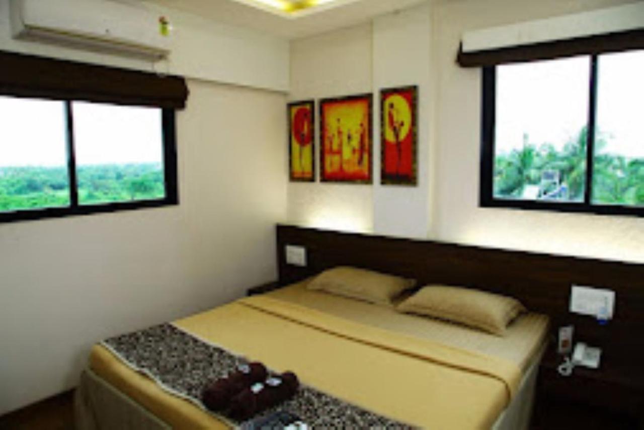 Hotel Maratha Residency,Ratnāgiri Buitenkant foto